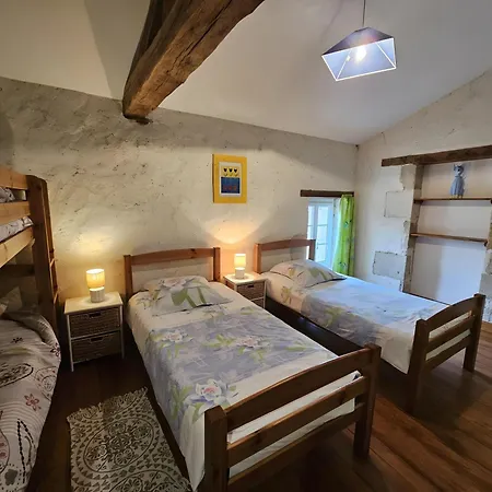 Дом отдыха Les Gallinaces Lusignan